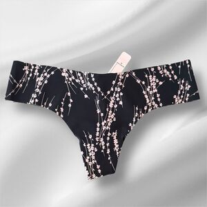Victoria’s Secret Floral Thong Panties Size M New with Tags Black & Pink